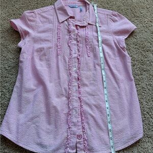 Izod Women's Pink White Pinstriped Raw Edge Ruffle Camp Blouse Medium Seersucker